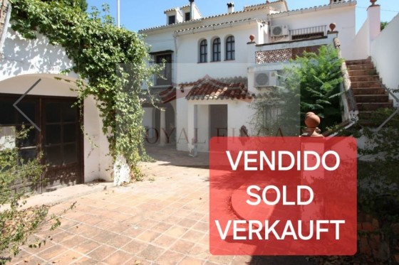 Maison de ville - Revente - Orba -
                Orba
