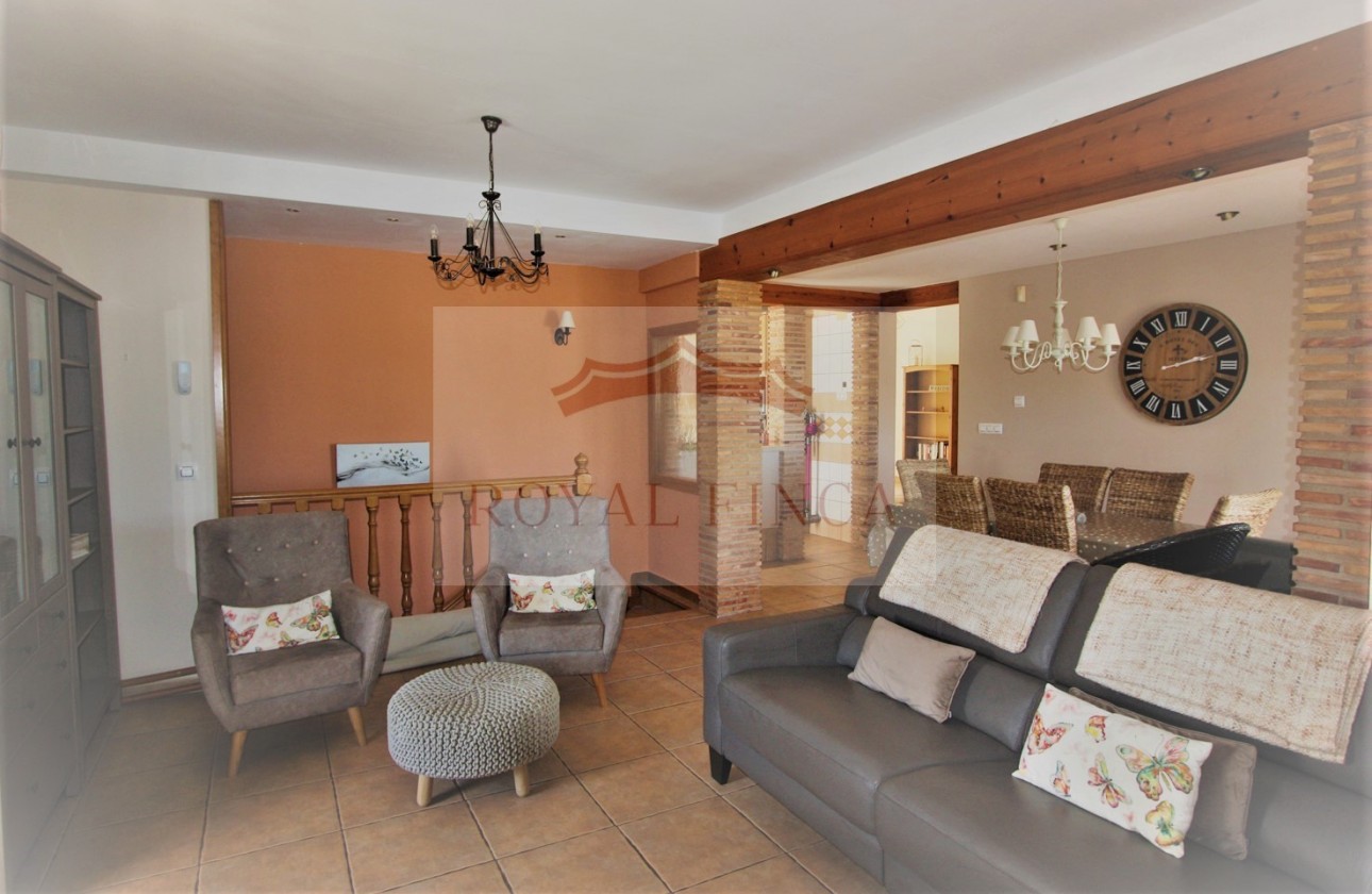 Venta - Chalet -
Ràfol D'Almúnia