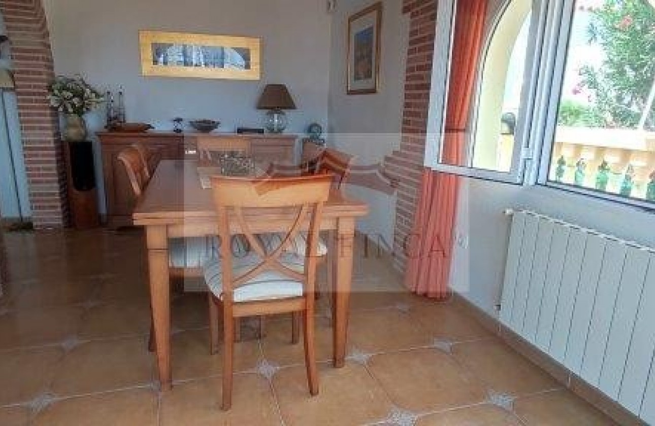 Sale - Chalet -
Benidoleig - Costa Blanca 