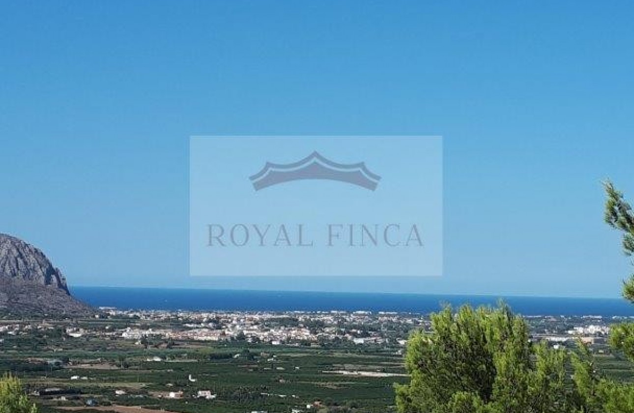 Sale - Chalet -
Benidoleig - Costa Blanca 