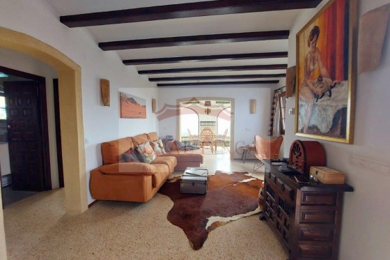 Venta - Chalet -
Pedreguer