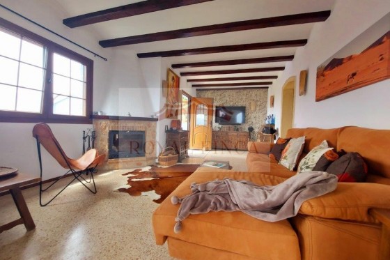 Venta - Chalet -
Pedreguer