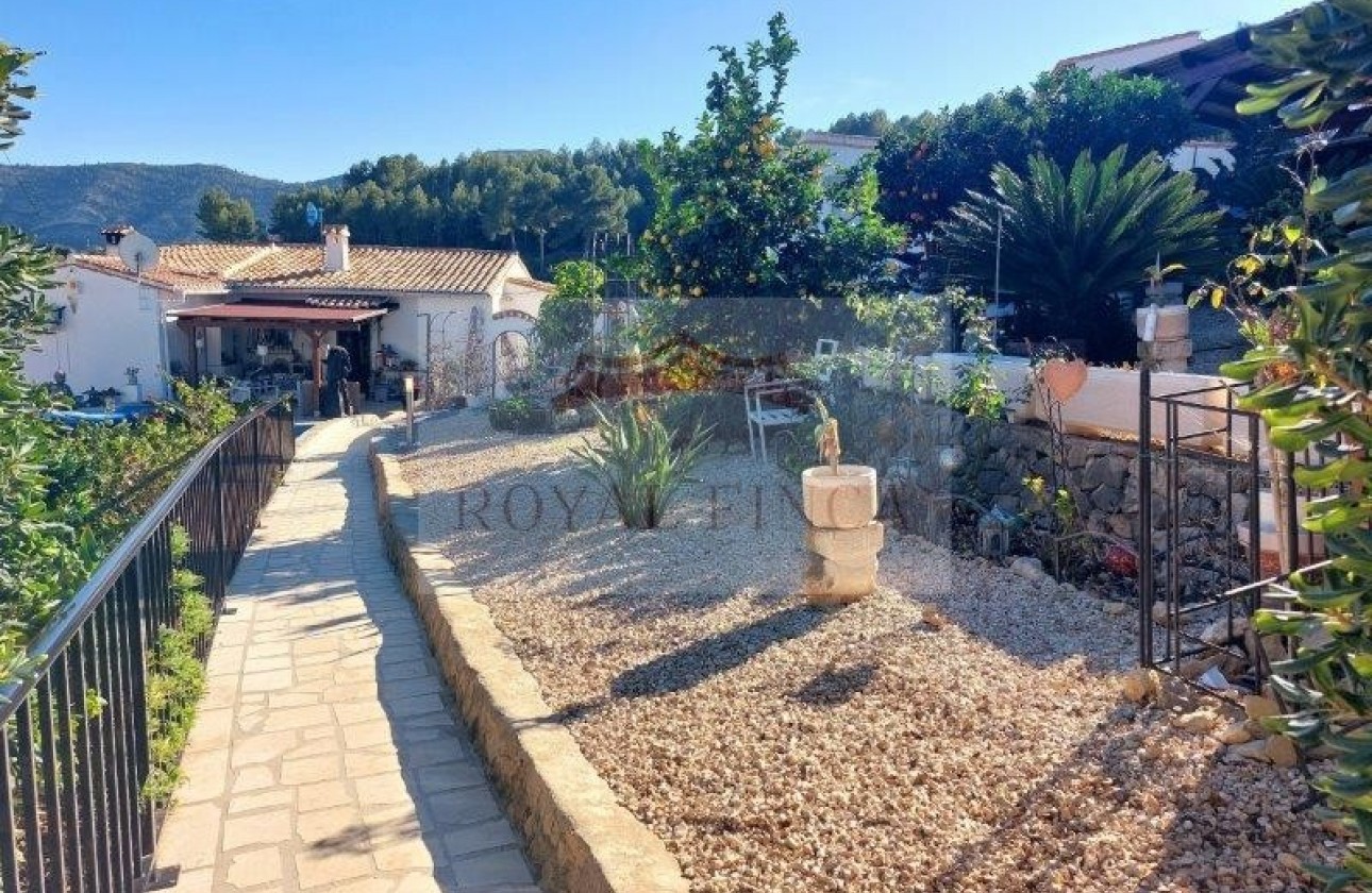 Sale - Chalet -
Benidoleig - Costa Blanca 