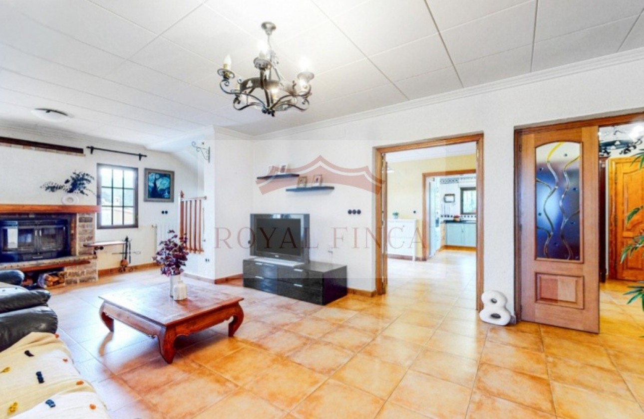 Sale - Chalet -
Orba