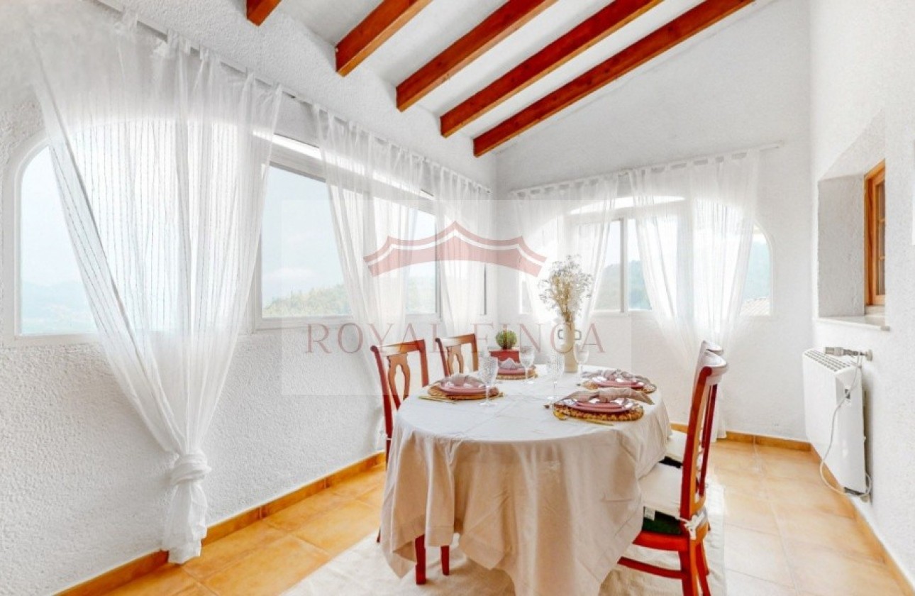 Sale - Chalet -
Orba