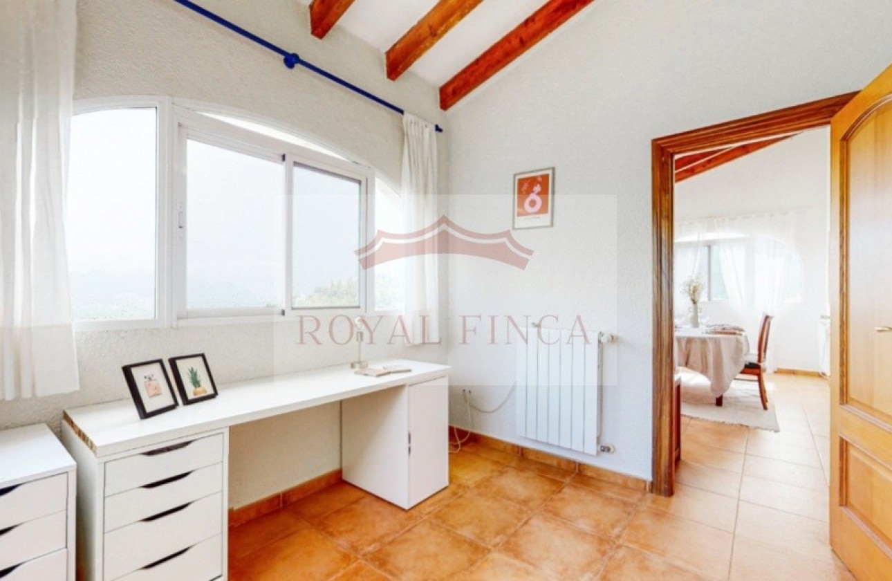 Sale - Chalet -
Orba