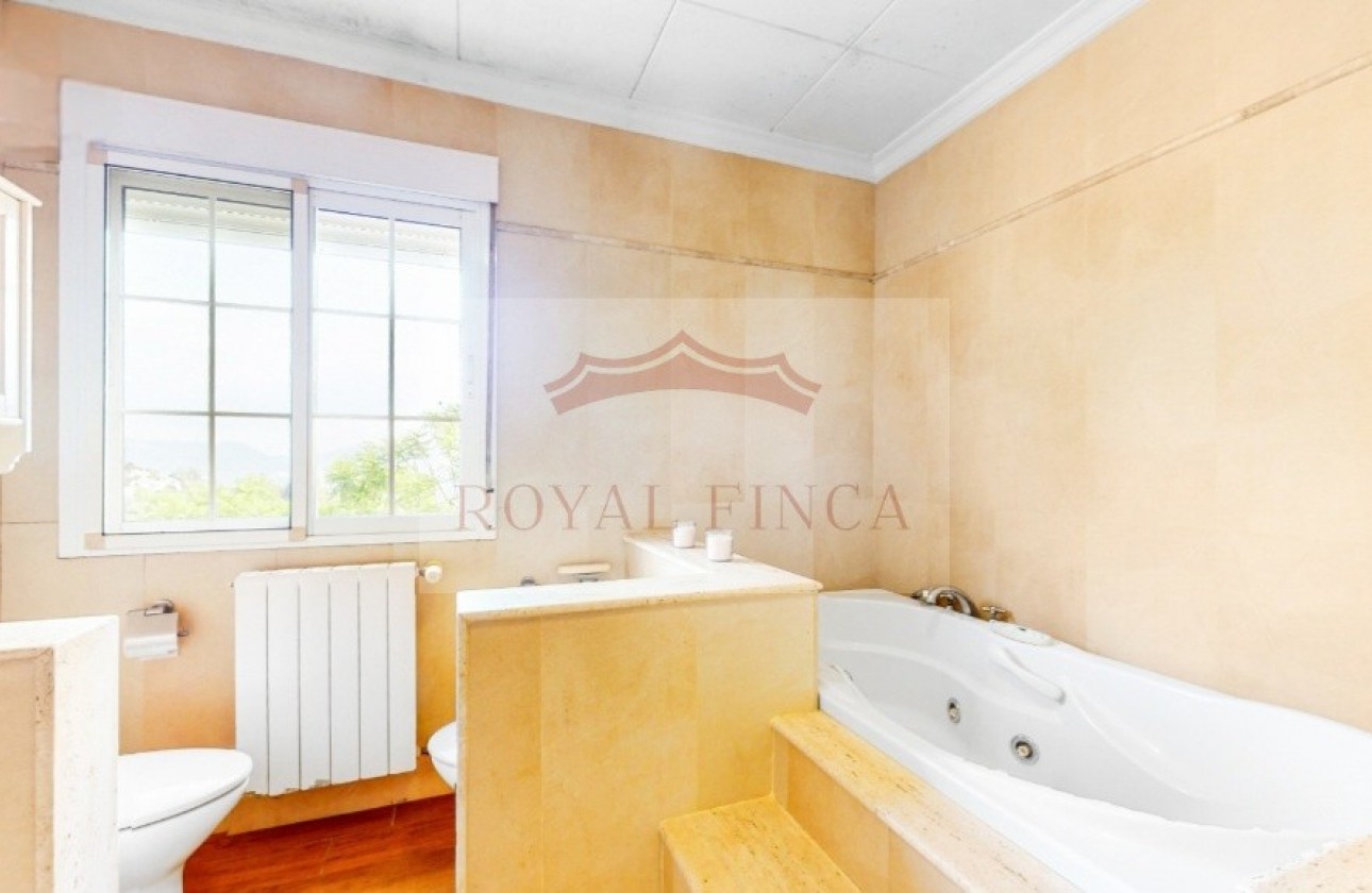 Sale - Chalet -
Orba