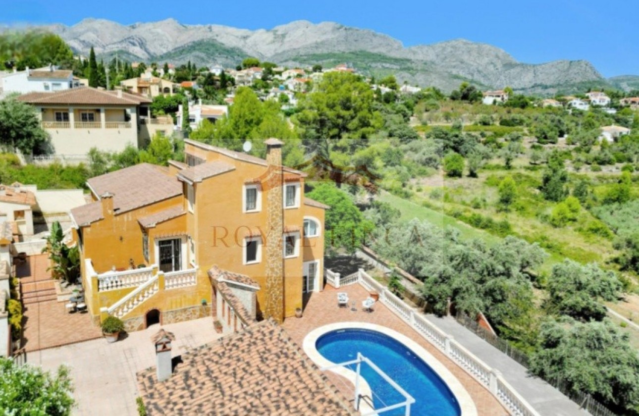 Sale - Chalet -
Orba