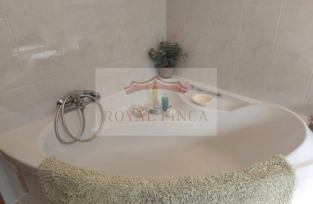 Sale - Chalet -
Benidoleig - Costa Blanca 