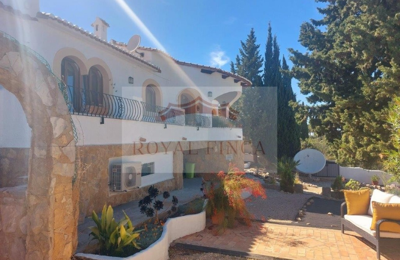 Sale - Chalet -
Benidoleig - Costa Blanca 