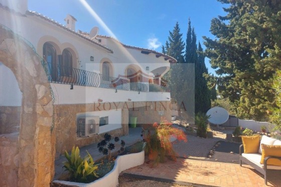 Sale - Chalet -
Benidoleig - Costa Blanca 