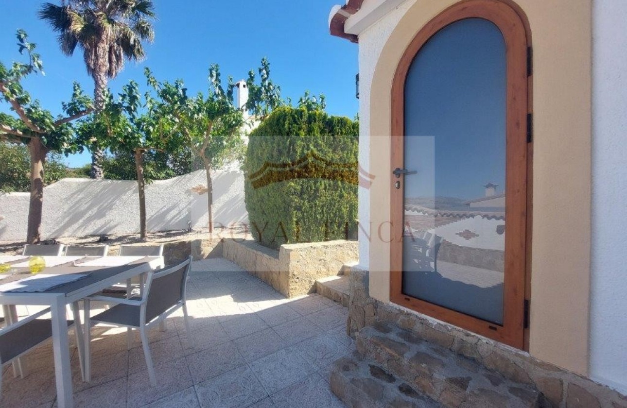 Sale - Chalet -
Benidoleig - Costa Blanca 