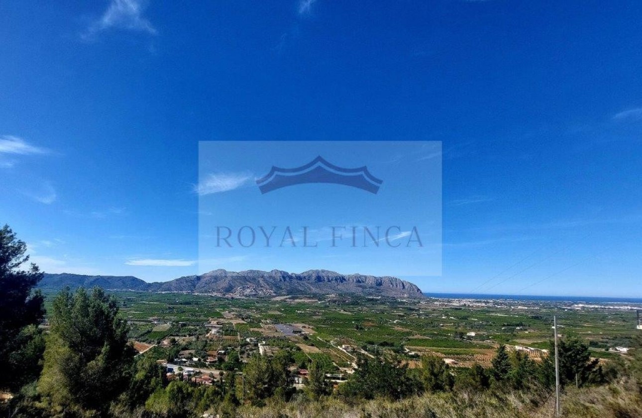 Sale - Chalet -
Benidoleig - Costa Blanca 