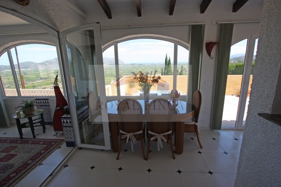 Resale - Chalet -
Orba