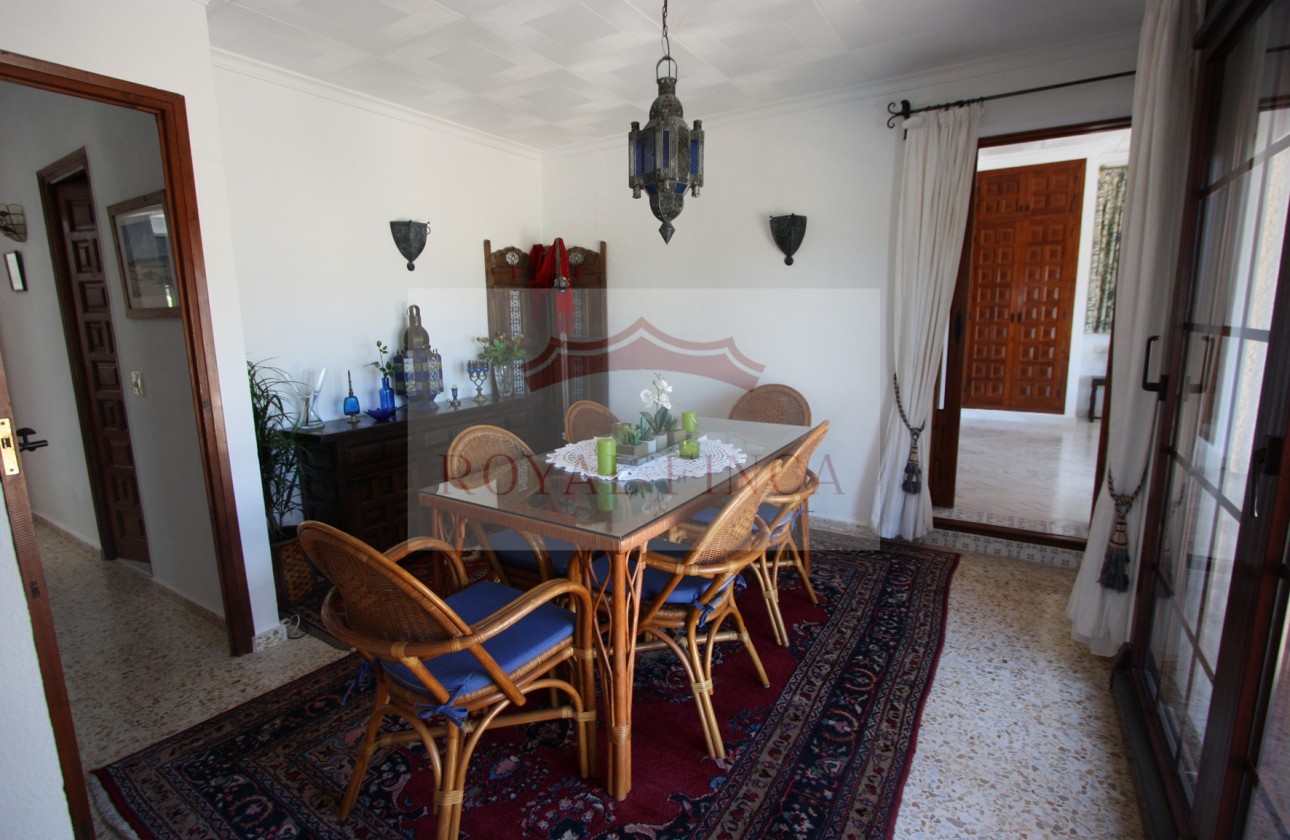 Resale - Chalet -
Orba