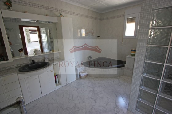 Resale - Chalet -
Orba