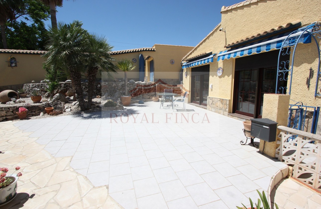 Resale - Chalet -
Orba