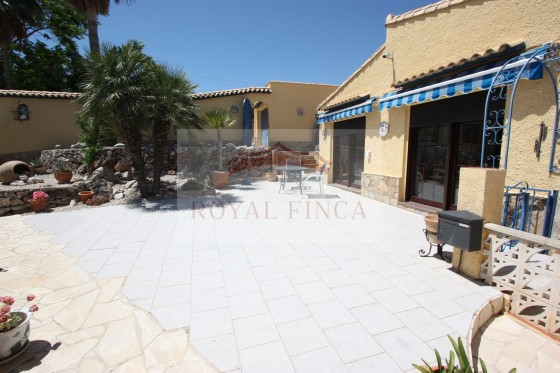 Resale - Chalet -
Orba