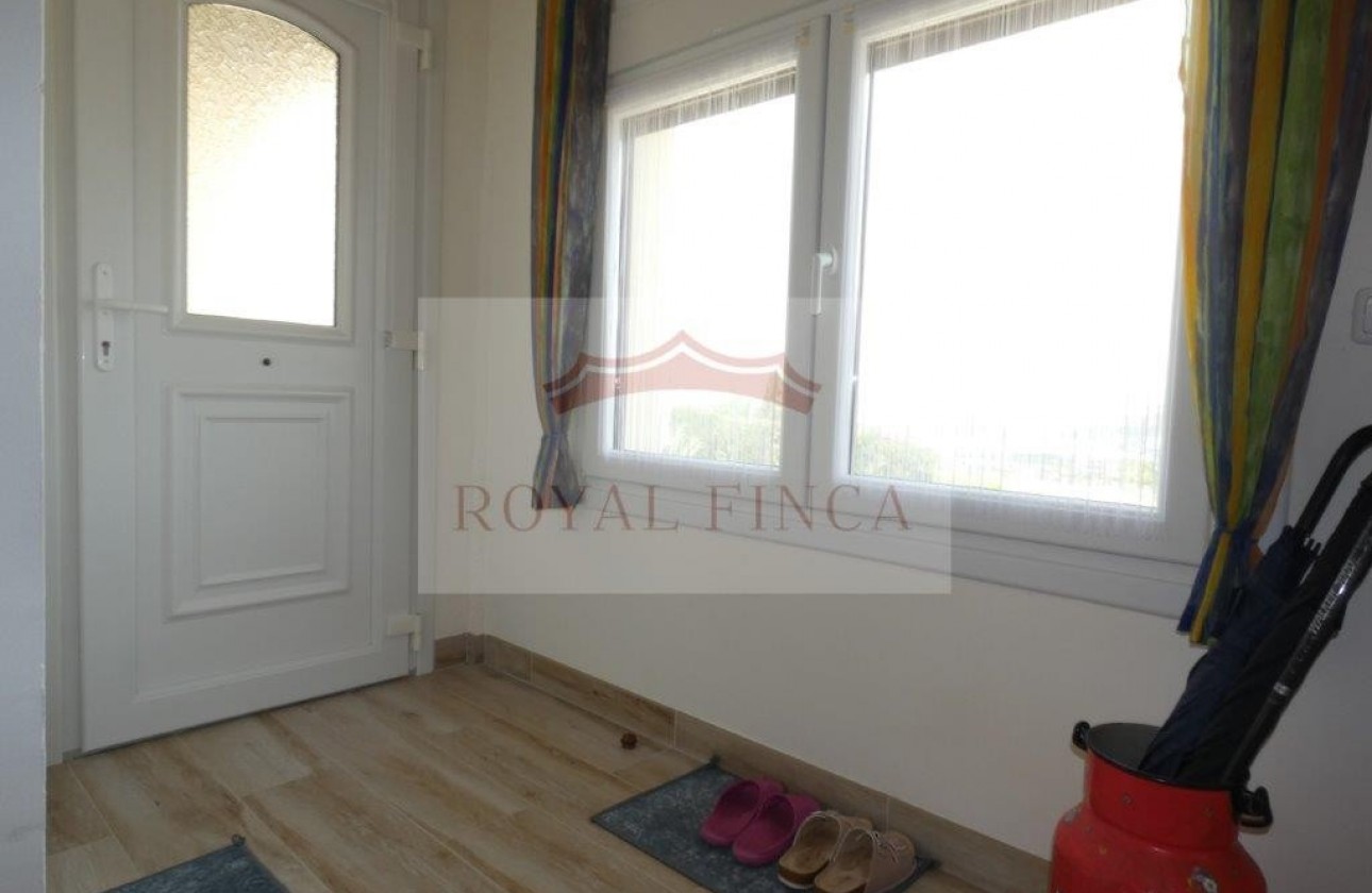 Resale - Chalet -
Pedreguer