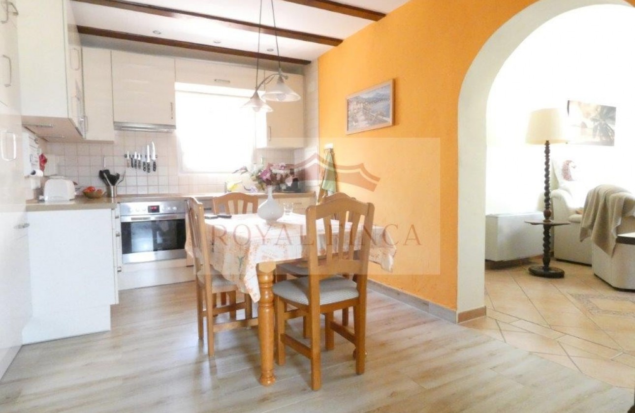 Resale - Chalet -
Pedreguer