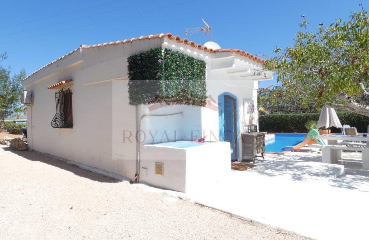 Sale - Chalet -
Denia - Devesses - Monte Pego