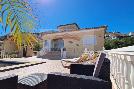 Resale - Chalet -
El Ràfol D'Almúnia