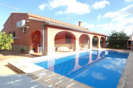 Sale - Chalet -
Pedreguer