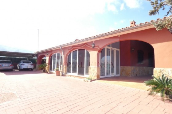 Sale - Chalet -
Pedreguer