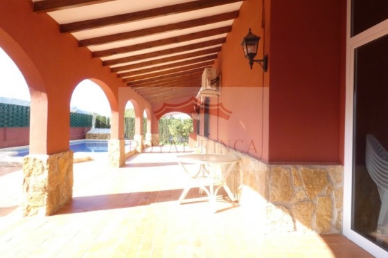 Sale - Chalet -
Pedreguer