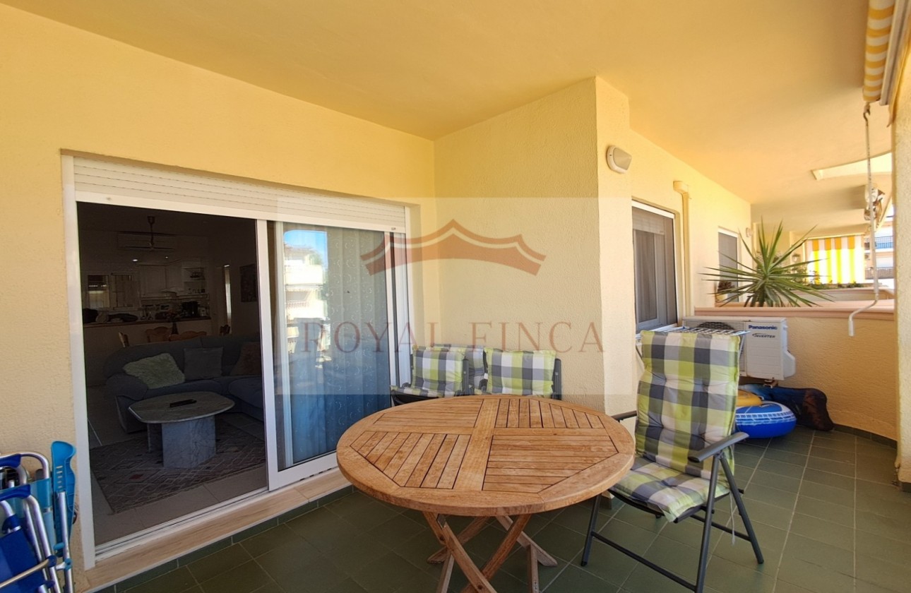 Sale - Apartment / flat -
Denia - Center