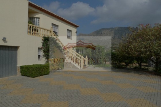 Resale - Chalet -
Beniarbeig