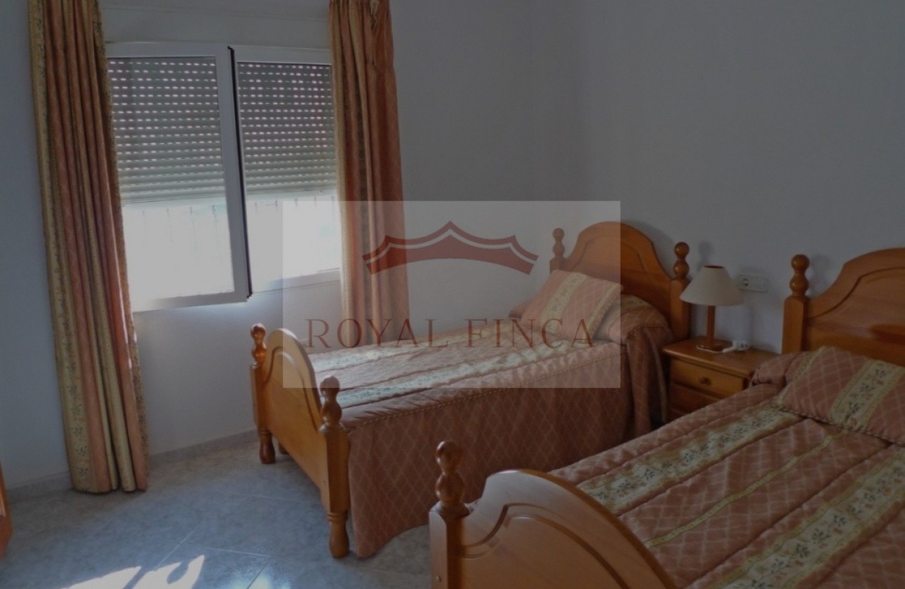 Resale - Chalet -
Beniarbeig