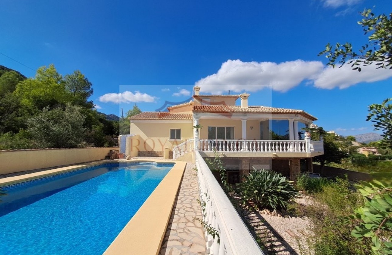 Sale - Chalet -
Pedreguer