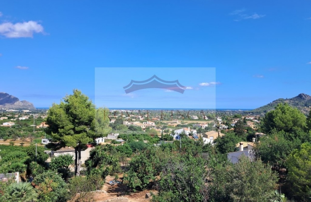 Sale - Chalet -
Pedreguer