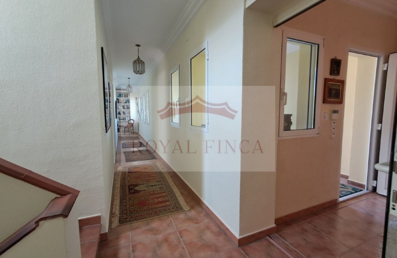 Sale - Chalet -
Pedreguer