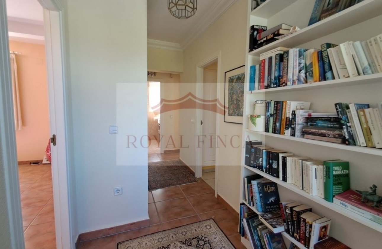 Sale - Chalet -
Pedreguer