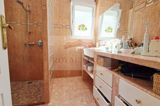 Sale - Chalet -
Pedreguer