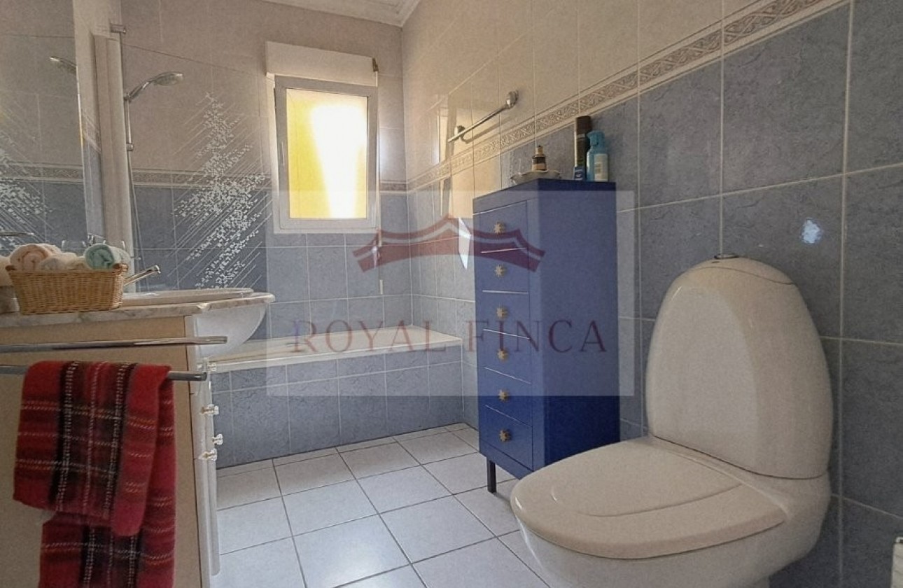 Sale - Chalet -
Pedreguer