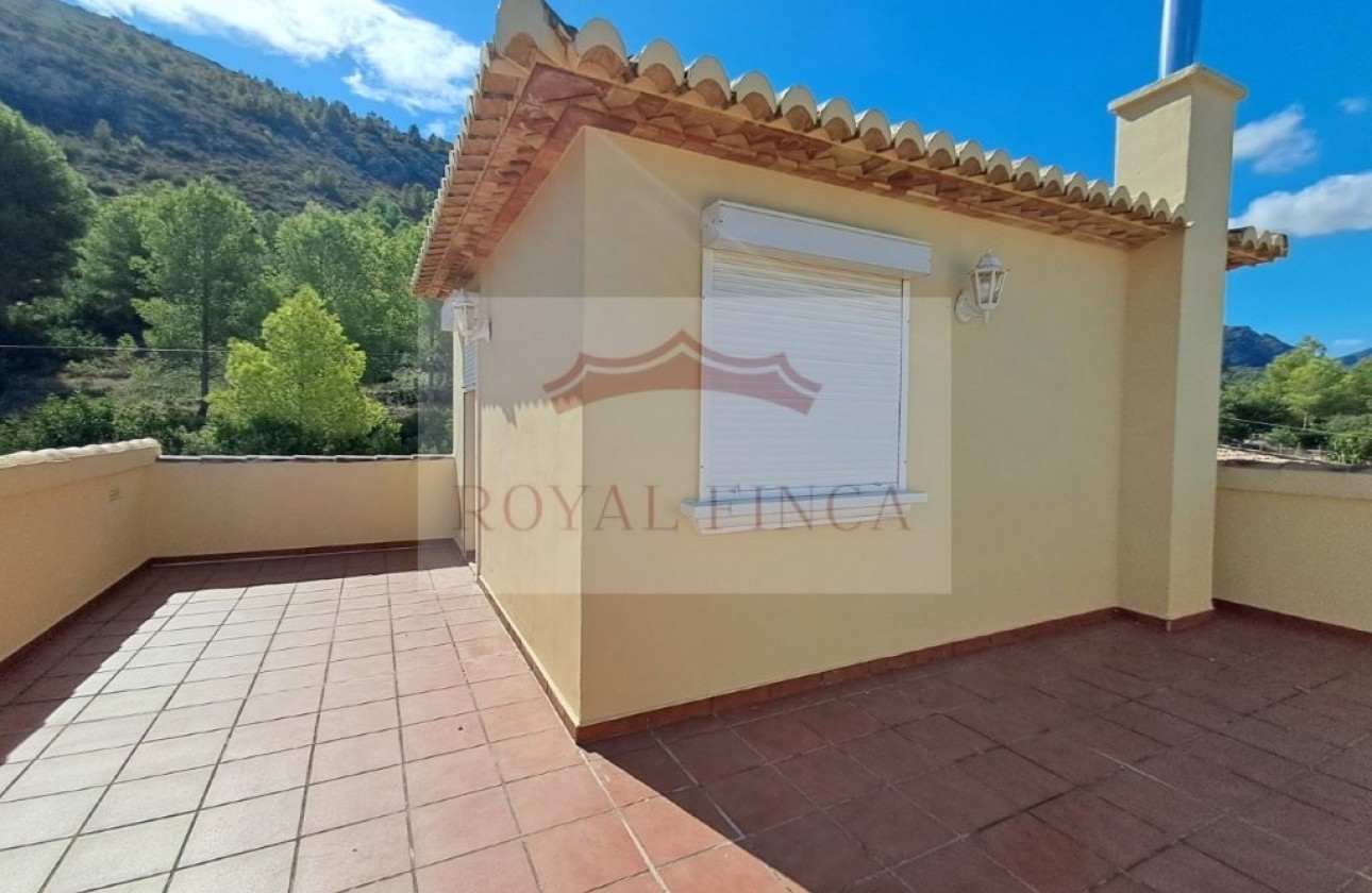 Sale - Chalet -
Pedreguer