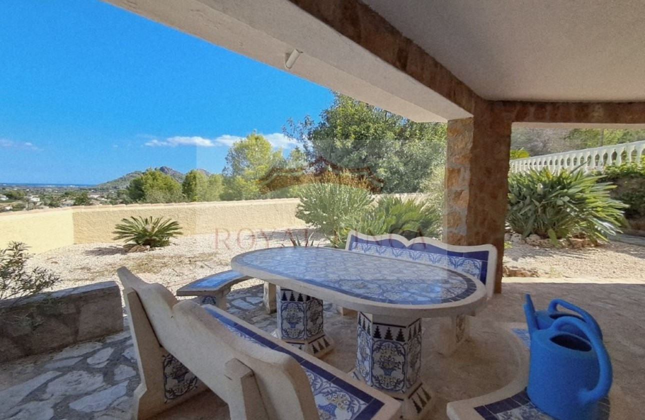 Sale - Chalet -
Pedreguer