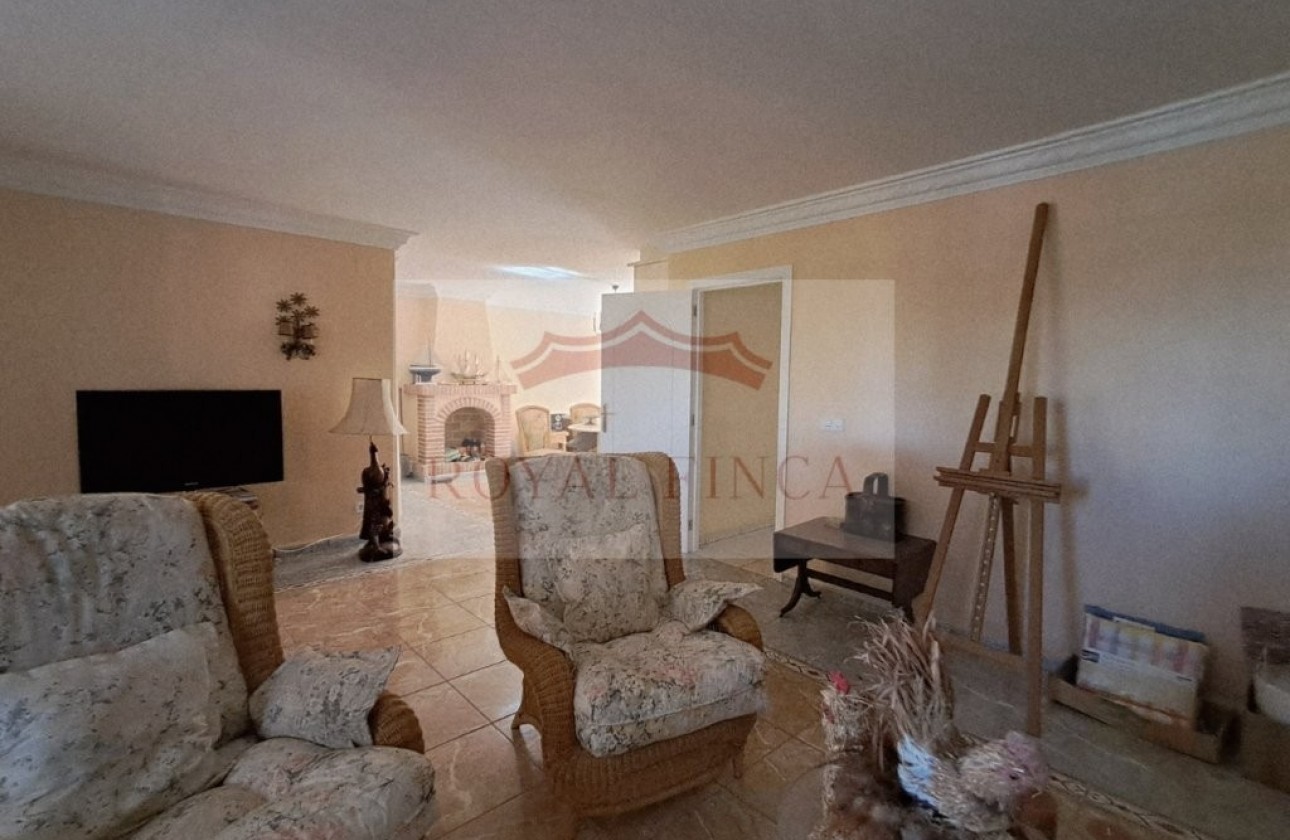 Sale - Chalet -
Pedreguer