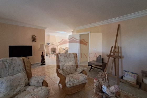 Sale - Chalet -
Pedreguer