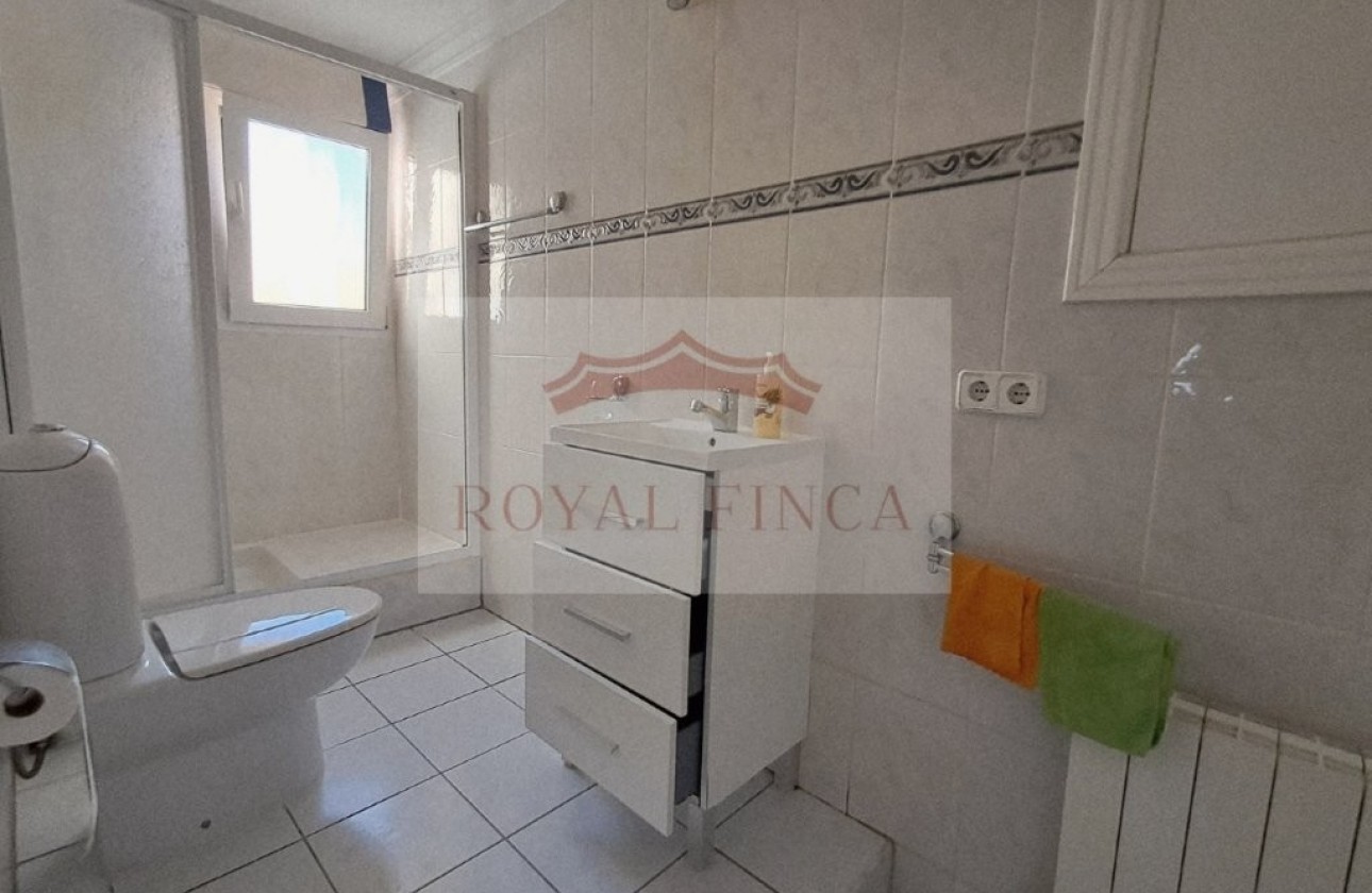 Sale - Chalet -
Pedreguer