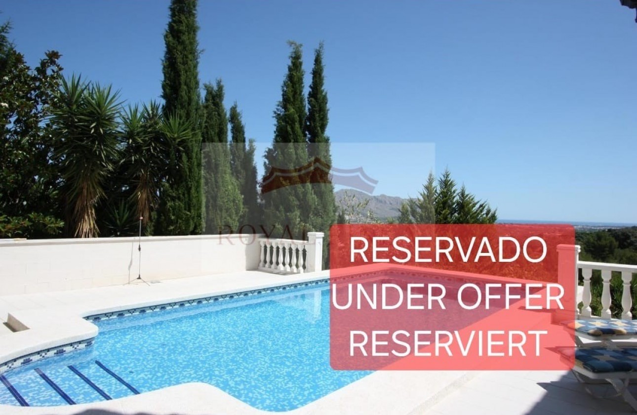 Venta - Chalet -
Orba