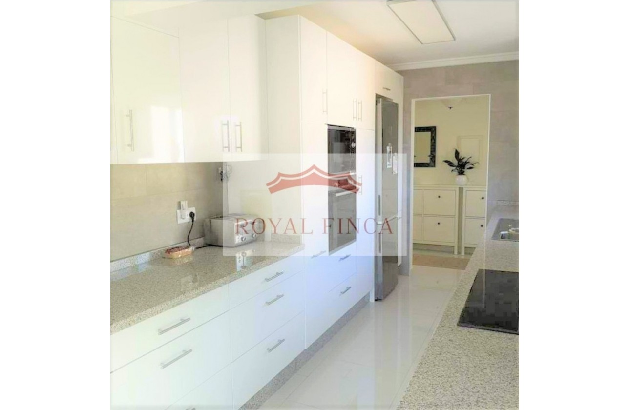 Venta - Chalet -
Orba