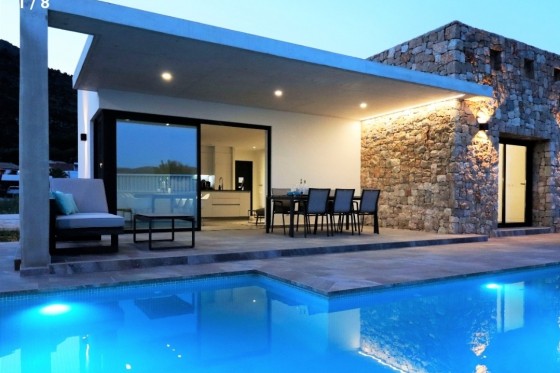 Venta - Chalet -
Orba