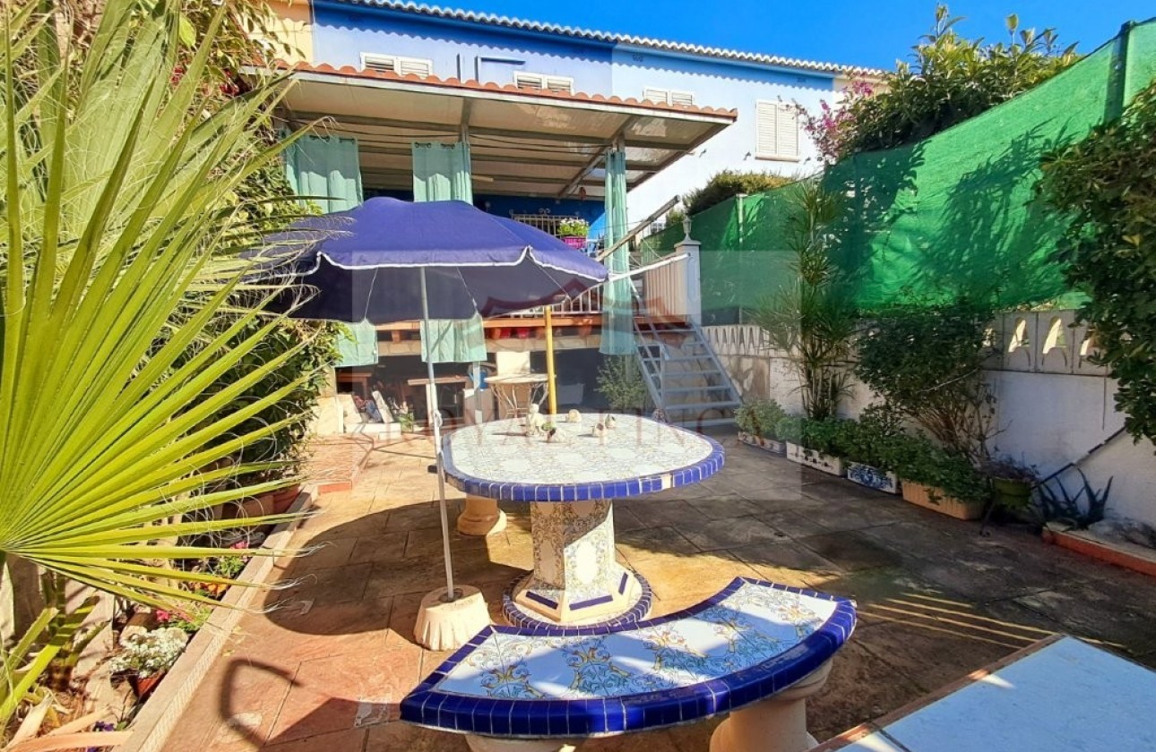 Revente - Maison de ville -
Els Poblets