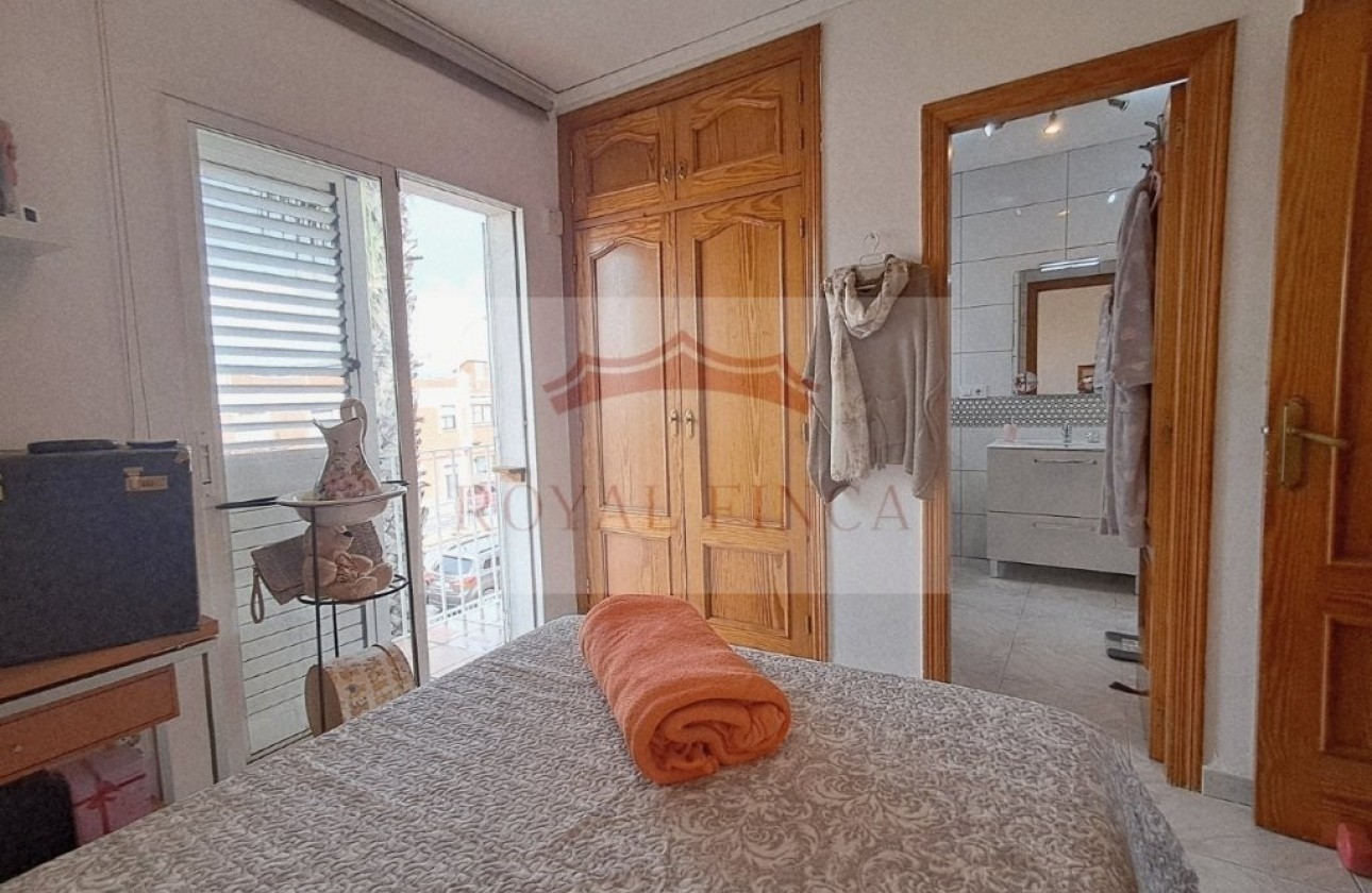 Revente - Maison de ville -
Els Poblets