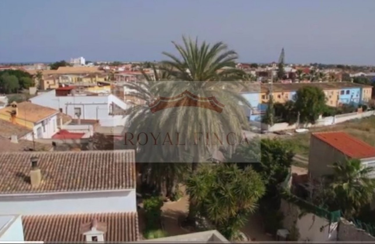 Revente - Maison de ville -
Els Poblets