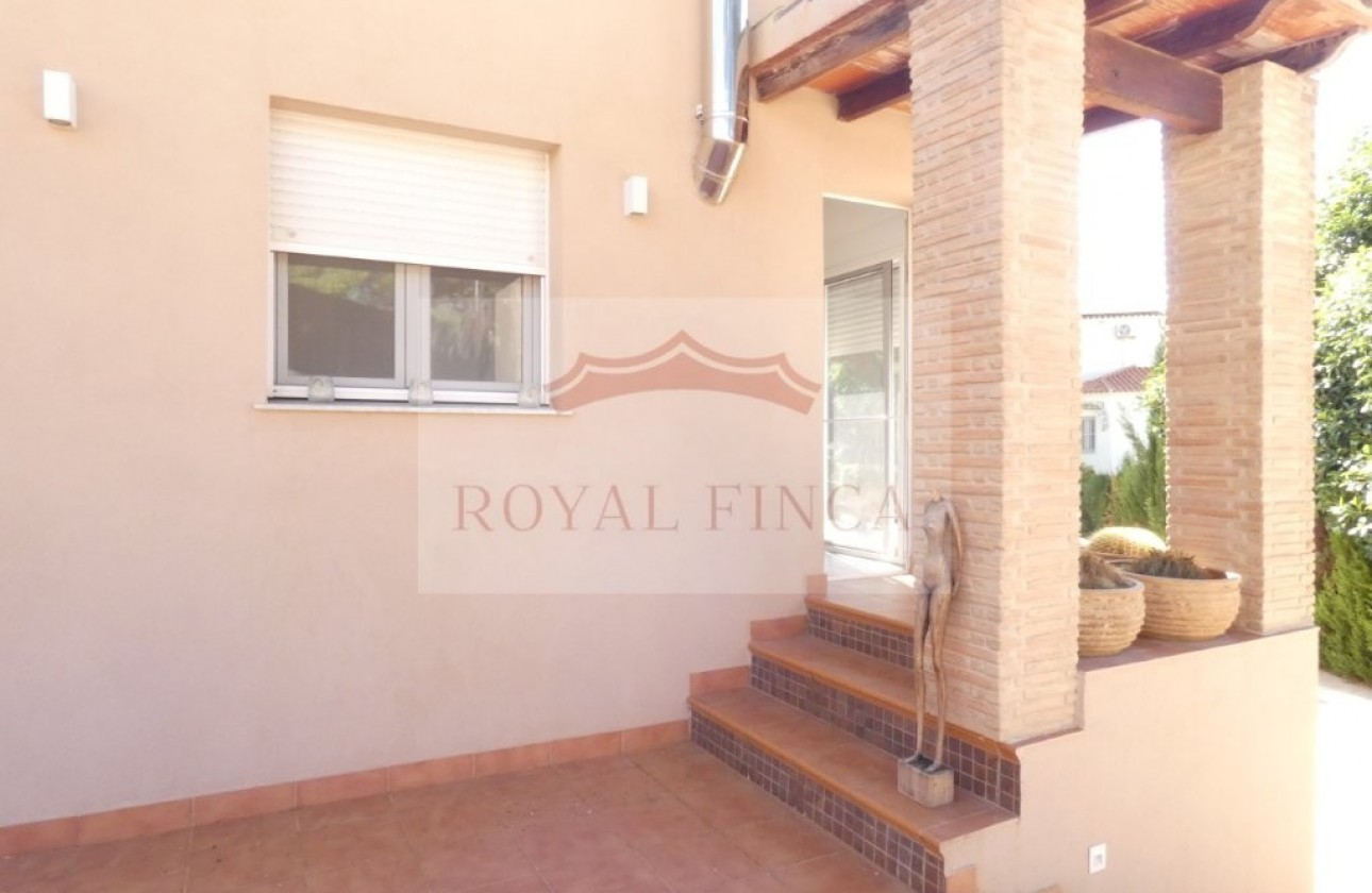 Sale - Chalet -
Denia - Center
